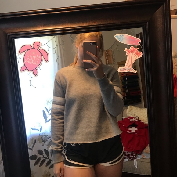 cropped grey pullover - Picture 2 of 3